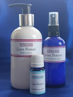 Valentinstag-Special! Love Potion Sinnliche Körperlotion UND Raumspray UND Love Potion AromaFrequencys+ 250ml + 100ml + 10ml (Sie sparen 15,50 €)